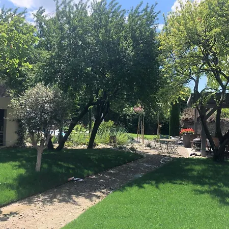 Maison De Montmorency Au Pied De La Cite