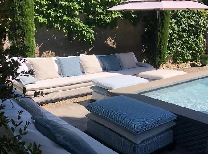 Maison De Montmorency Au Pied De La Cite